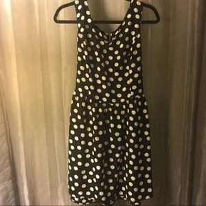 👗 Polka Dot Dress with Pockets!